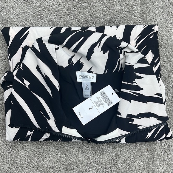 NEW Chico’s Zenergy Neema Black Ecru Print Reversible Jacket 2 Standard L 12 NWT - Picture 8 of 8